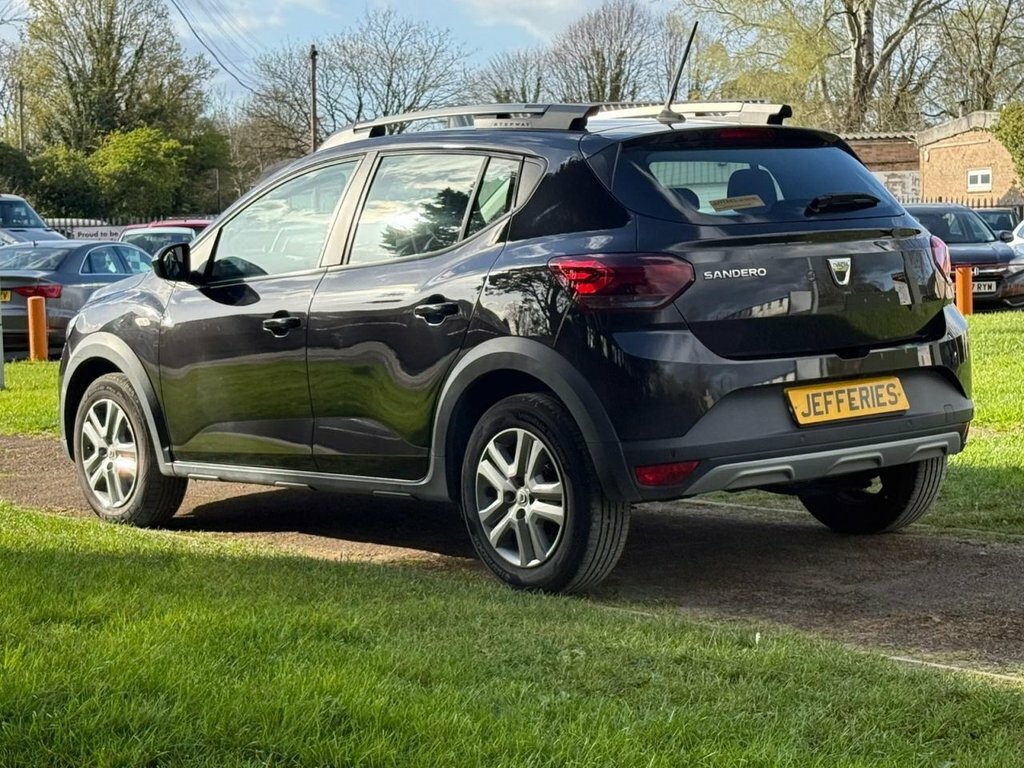 Dacia Sandero Stepway 1L Comfort WN22KPU Black #4