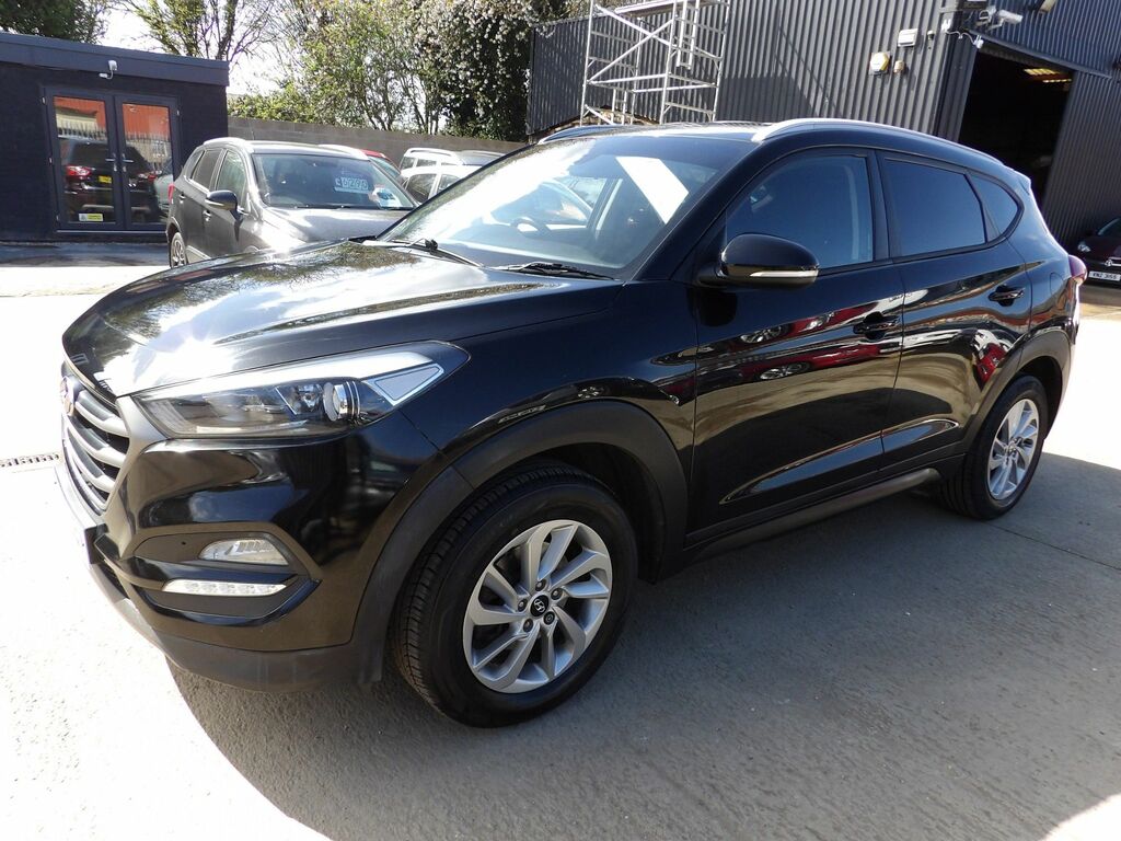 Hyundai Tucson 1.7 Crdi Blue Drive Se Nav Suv E SC65LBV Black #3
