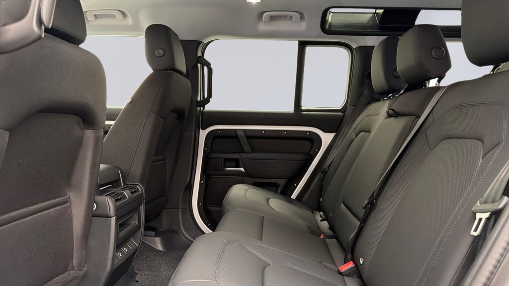Land Rover Defender D250 S PJ75EPZ White #4