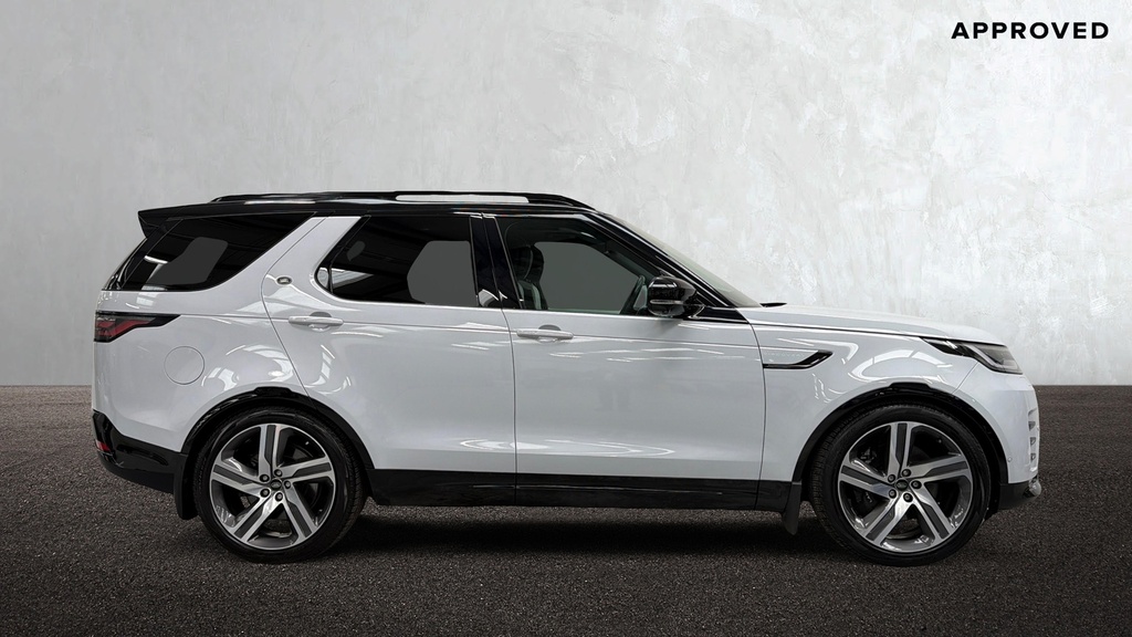 Land Rover Discovery D300 Metropolitan Edition PG23LHZ White #5