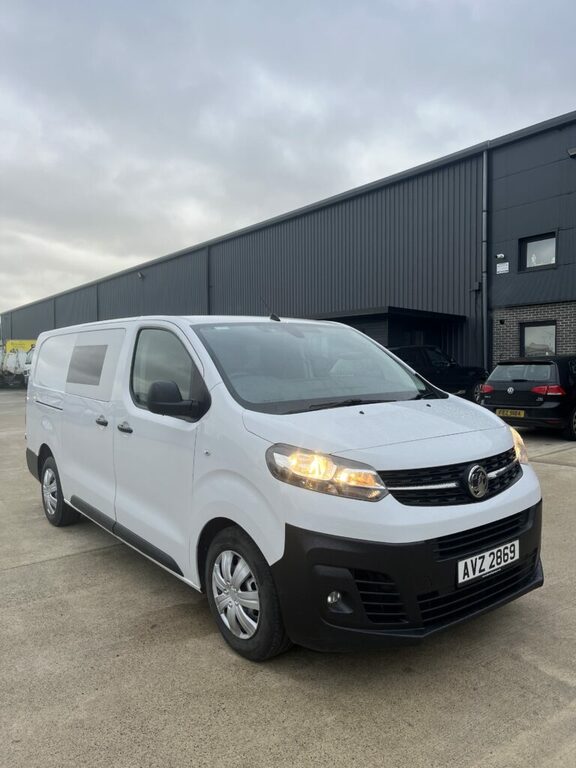 Vauxhall Vivaro 2.0D Crew Cab
