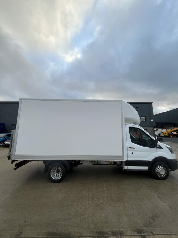 Ford Transit Custom 350 Luton WV73YAJ #3