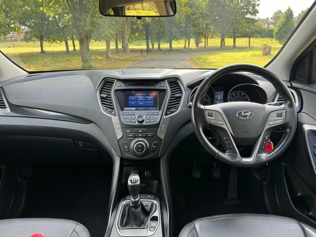 Hyundai Santa Fe 2.2 Premium Crdi 194 Bhp HV13DGU Black #3