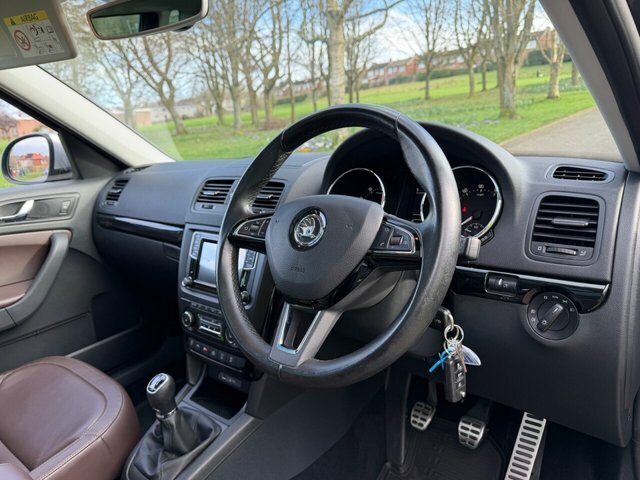 Skoda Yeti 1.4 Tsi Laurin Klement Outdoor Grey #2