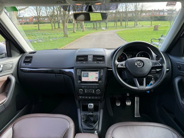 Skoda Yeti 1.4 Tsi Laurin Klement Outdoor Grey #5
