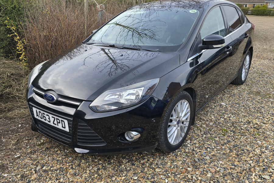 Ford Focus Hatchback A063ZPD Black #6
