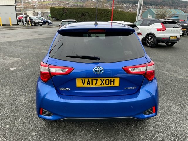 Toyota Yaris 1.5 Vvt-h Excel Hatchback Hybrid E-cvt VA17XOH Blue #3