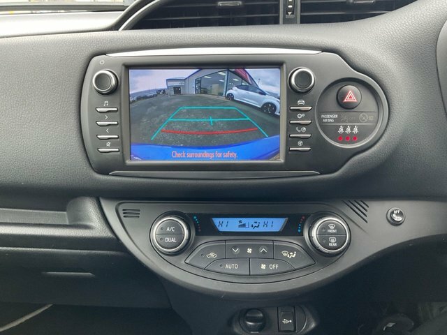 Toyota Yaris 1.5 Vvt-h Excel Hatchback Hybrid E-cvt VA17XOH Blue #5