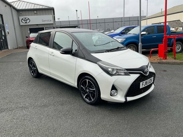 Toyota Yaris 1.33 Dual Vvt-i Design Hatchback White