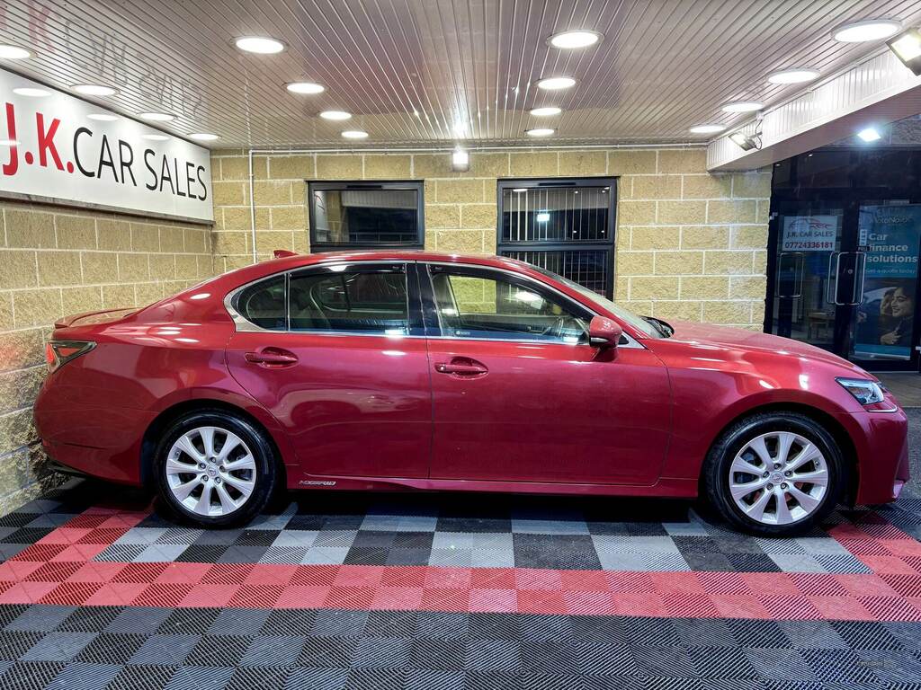 Lexus GS 300H 2.5 Executive Edition Cvt Red #2