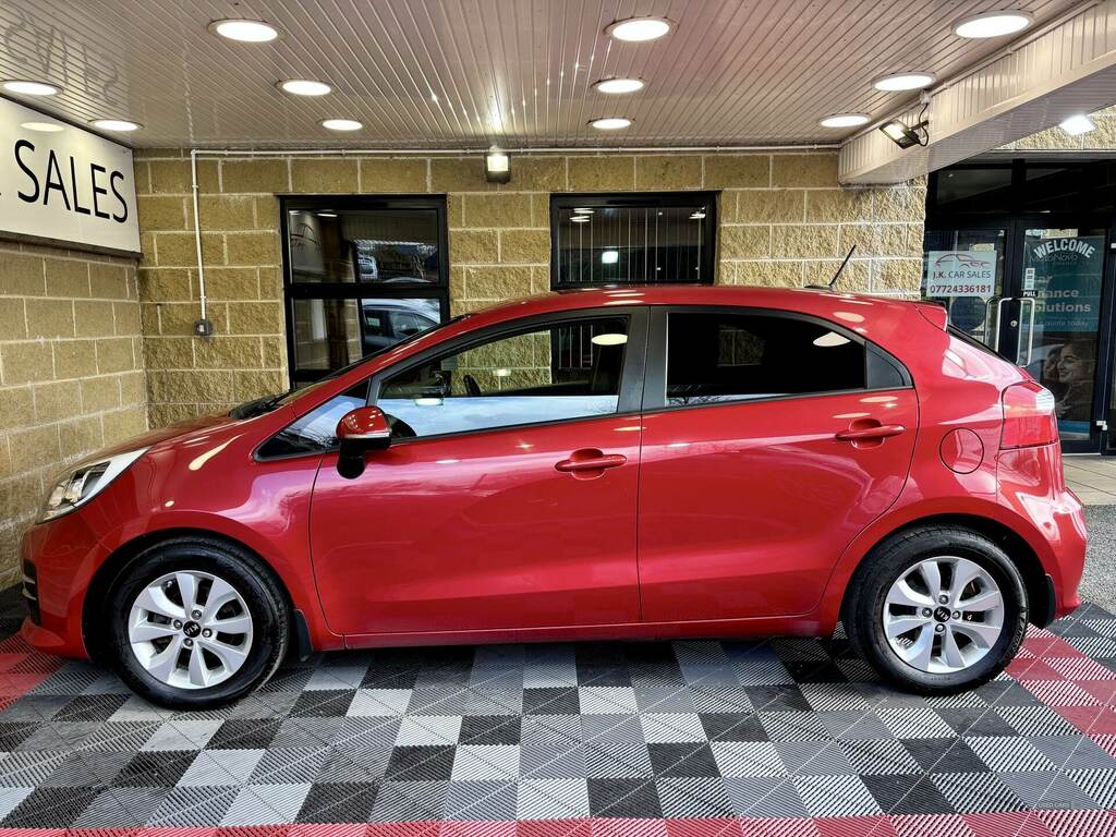 Kia RIO 1.1 Crdi Se Red #4
