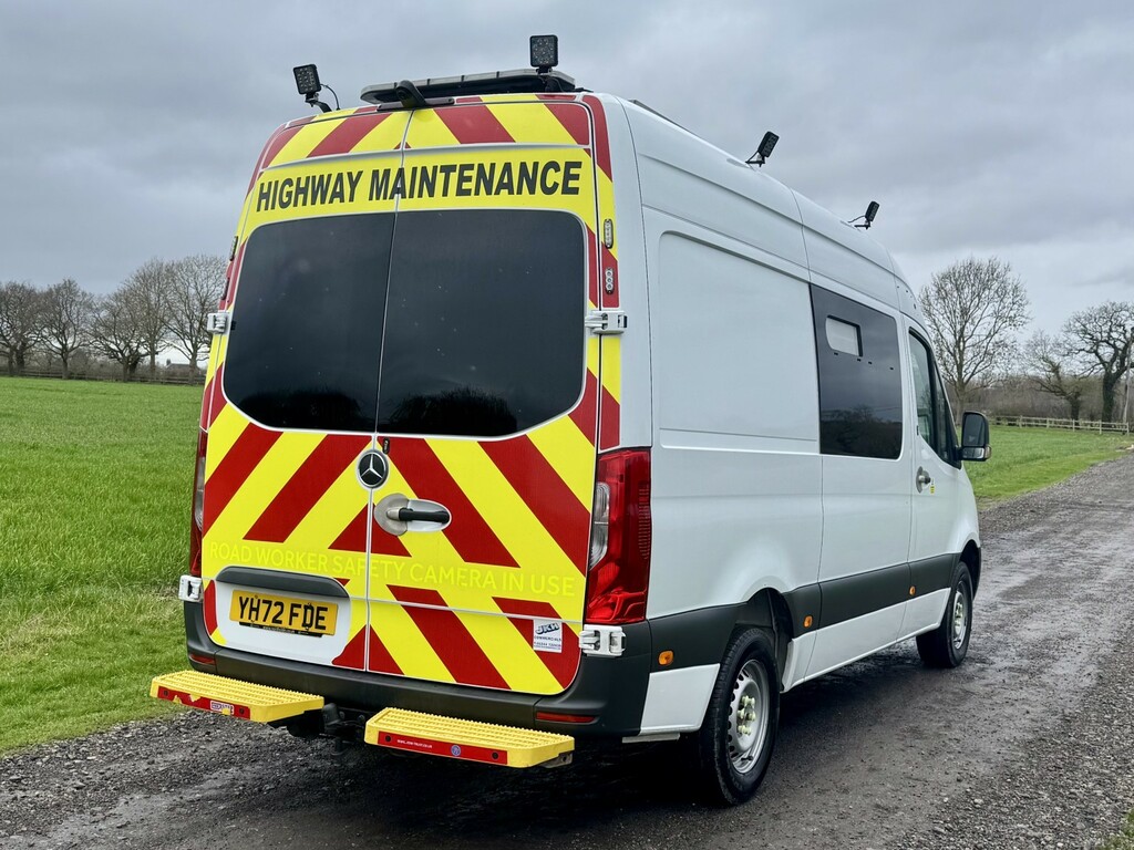 Mercedes-Benz Sprinter 2.0 315 Cdi Welfare With Toilet 2022 YH72FDE White #4