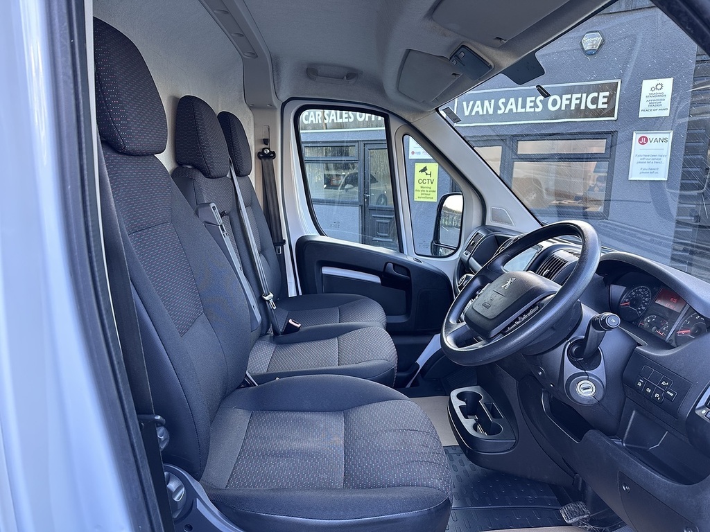 Peugeot Boxer Bluehdi 435 Professional Premium L4h2 Euro 6 140 BT23YXC White #2