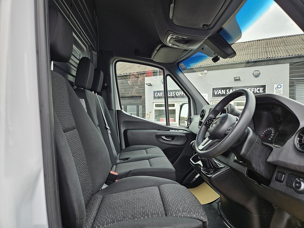 Mercedes-Benz Sprinter 315 Cdi Premium L2h2 Euro 6 150Ps Ac 2023 U2617 KW23OLE White #2