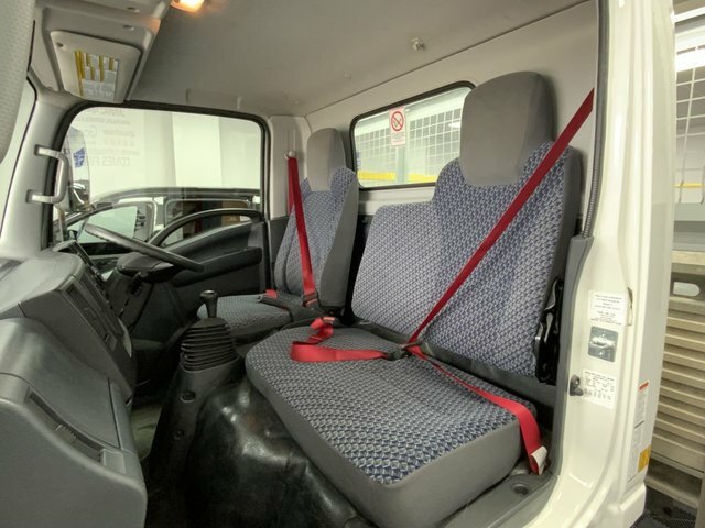 Isuzu 1.9D N35 Green Lwb LO23GWM White #6