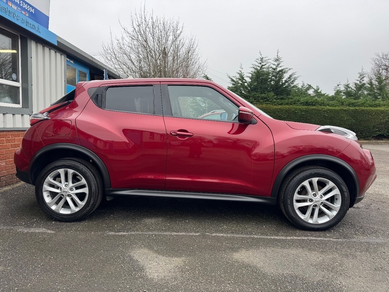 Nissan Juke N-connecta Dci DV67EYO Red #2