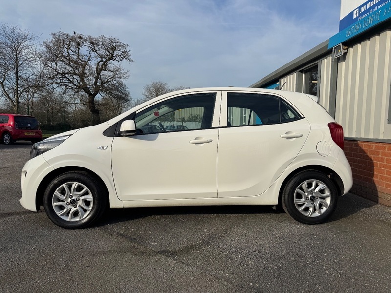 Kia Picanto 2 MT67AMX White #6