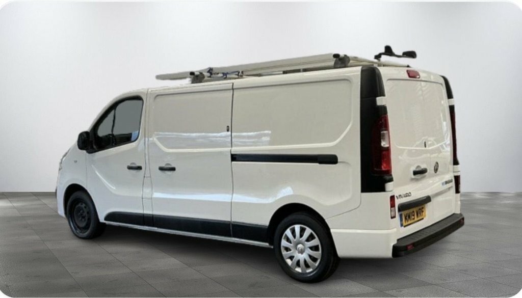 Vauxhall Vivaro 1.6L Sportive White #3