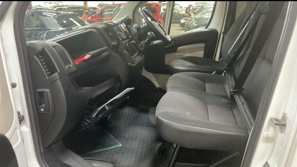Citroen Relay 2L Null CN19JHL White #5