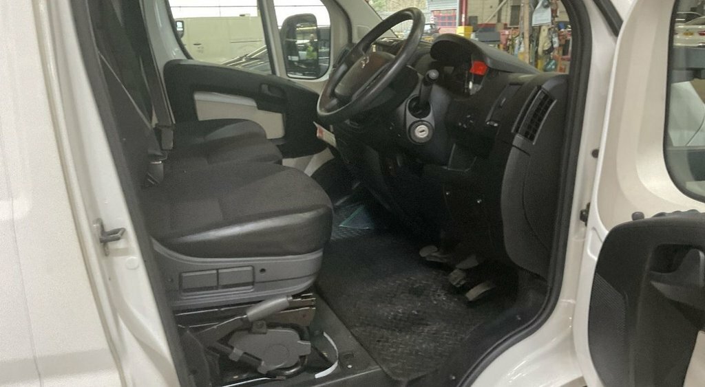 Citroen Relay 2L Null CN19JHL White #4