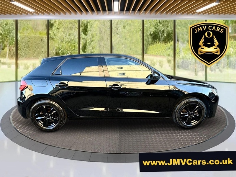 Audi A1 Sportback Tfsi Technik YE69OJM Black #2