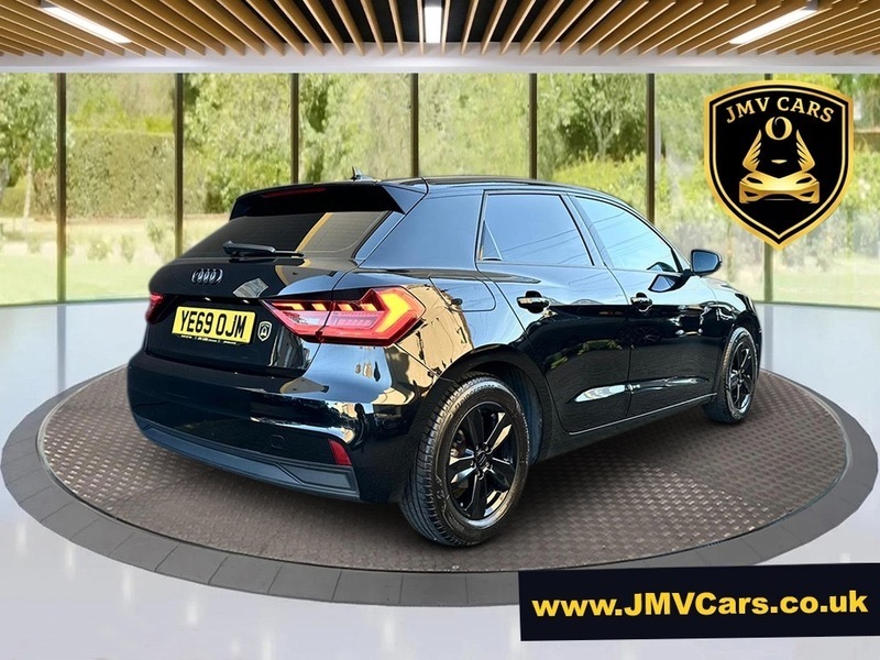 Audi A1 Sportback Tfsi Technik YE69OJM Black #6
