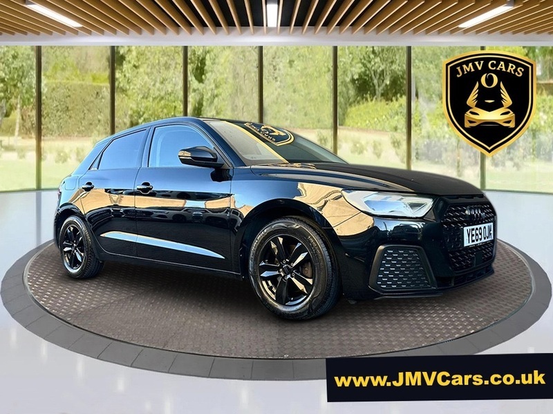 Audi A1 Sportback Tfsi Technik YE69OJM Black #5