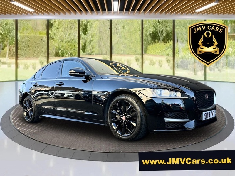Jaguar XF R-sport Black #5