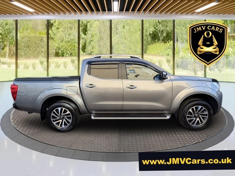 Nissan Navara Dci Tekna 4X4 Shr SV67RWN Grey #2