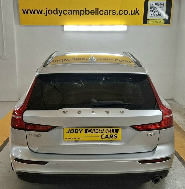 Volvo V60 2019 2.0 D3 Momentum Pro Estate Eu PRZ1868 Silver #4
