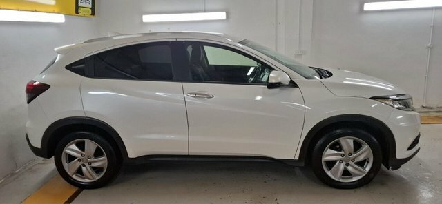 Honda Hr-V 2018 1.5 I-vtec Ex Suv Cvt Euro 6 Ss PF68HTO White #3