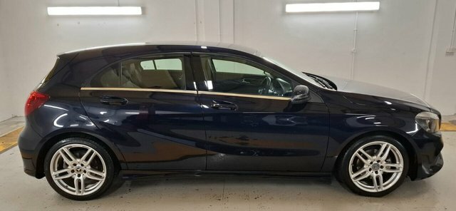 Mercedes-Benz A Class 2017 1.5 A180d Amg Line Hatchback Manua N8CKN Blue #3
