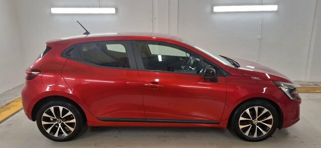 Renault Clio 2022 1.0 Tce Evolution Hatchback SH72OTR Red #3