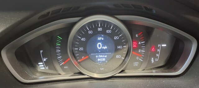 Volvo V40 Cross Country 2015 2.0 D3 Se Hatchback Euro 6 S Red #4