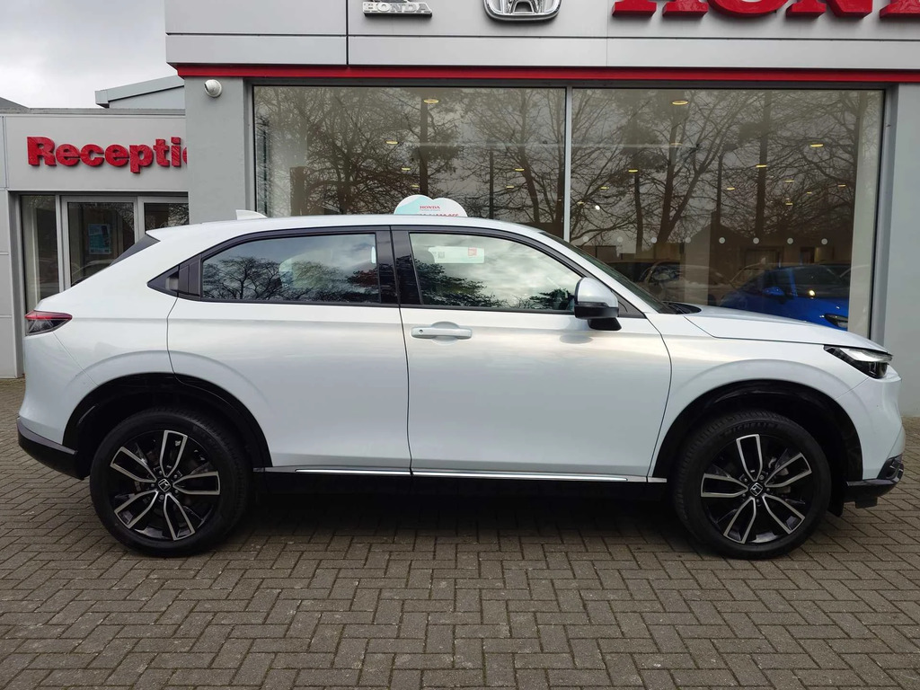 Honda Hr-V 1.5 Ehev Advance Cvt SC72JFX White #5