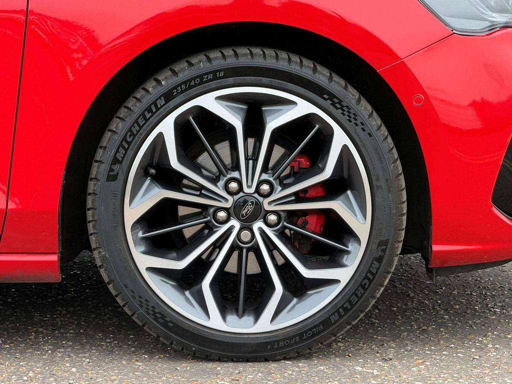 Ford Focus St-line Vignale Mhev AK72ZXV Red #4
