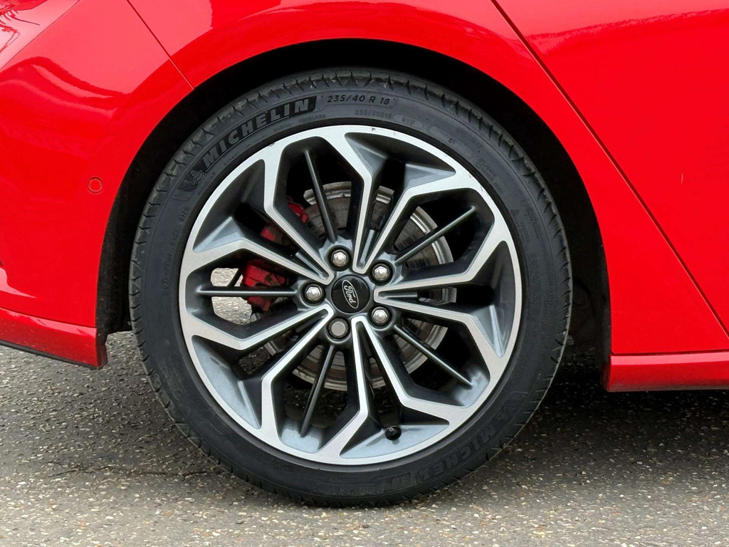 Ford Focus St-line Vignale Mhev AK72ZXV Red #5
