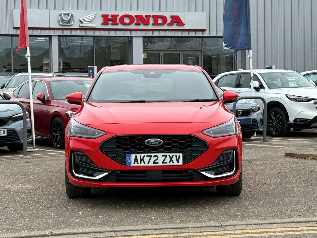 Ford Focus St-line Vignale Mhev AK72ZXV Red #2