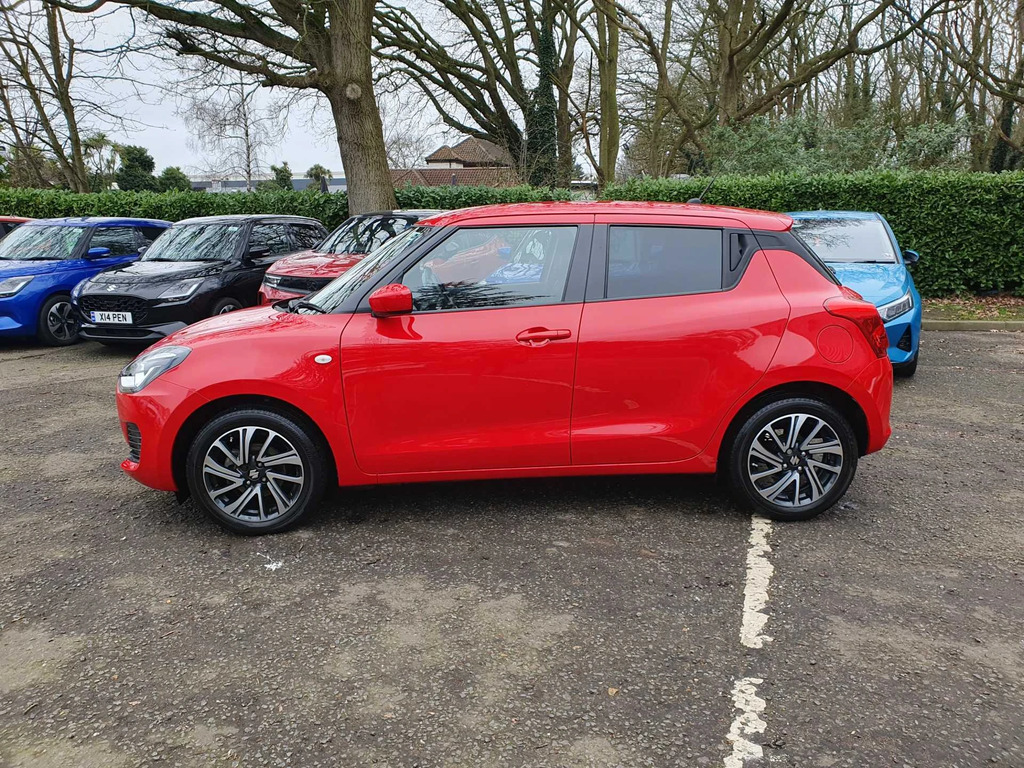 Suzuki Swift 1.2 Dualjet 83 12V Hybrid Sz-l AY73OMG Red #4