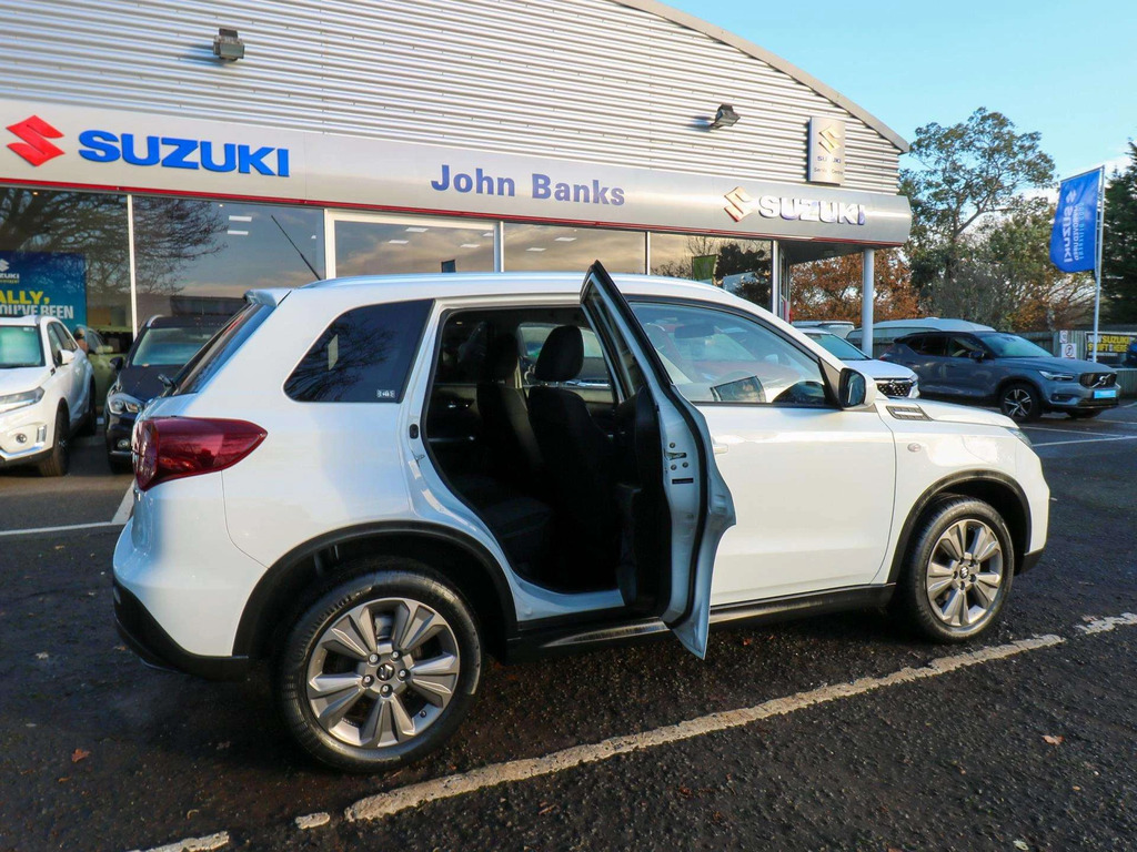 Suzuki Vitara 1.5 Hybrid Sz-t Ags AV22KPZ White #5