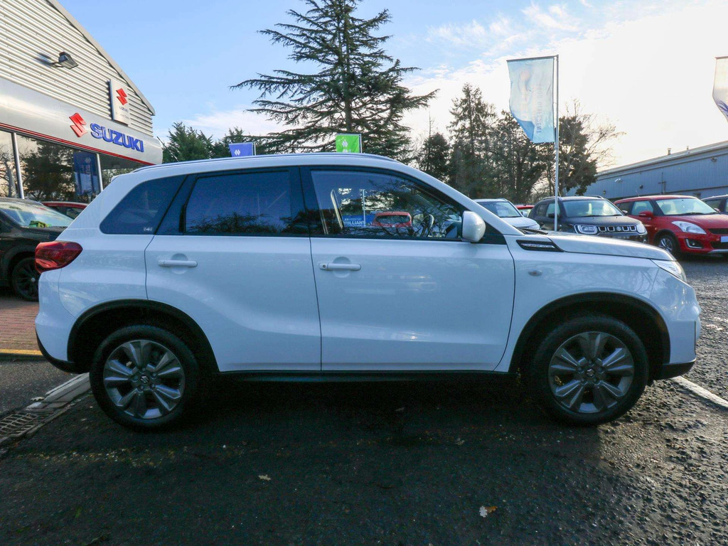 Suzuki Vitara 1.5 Hybrid Sz-t Ags AV22KPZ White #3