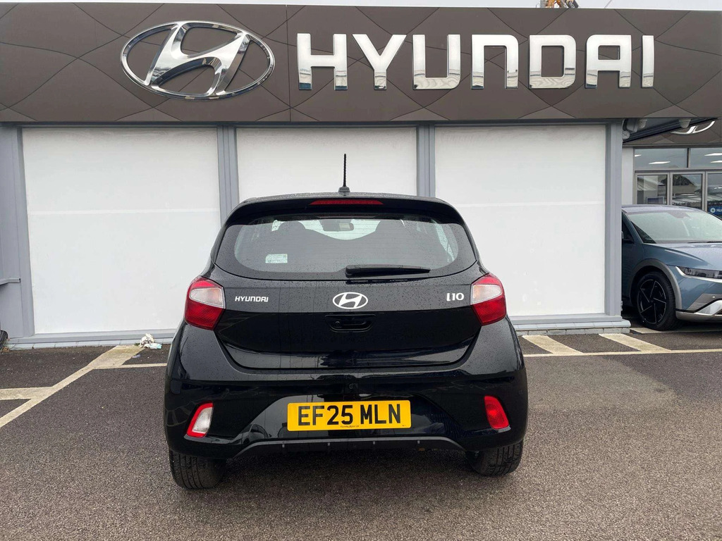 Hyundai I10 1.0 63 Advance Nav EF25MLN Black #6