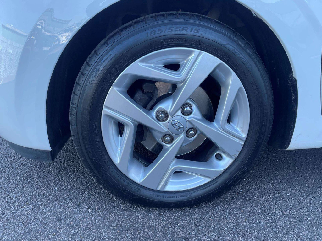 Hyundai I10 Se Connect Mpi AY21XKW White #4