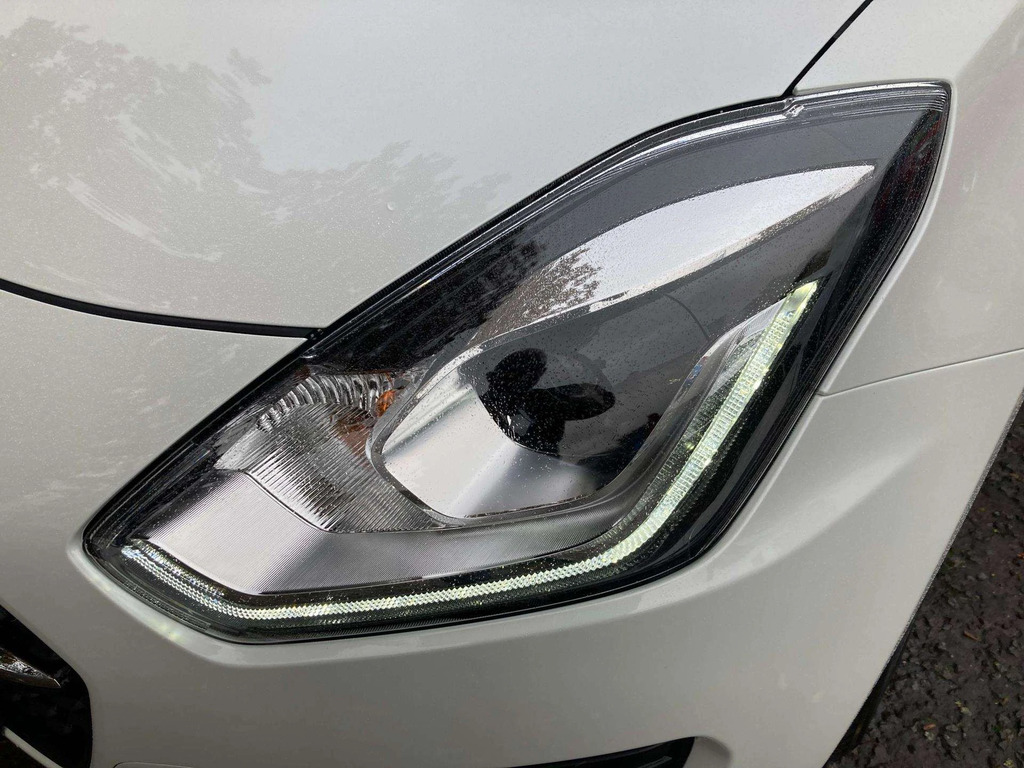 Suzuki Swift 1.2 Dualjet 83 12V Hybrid Sz-l AV24RZC White #2