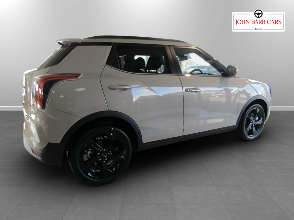 SsangYong Tivoli 1.5 K40 Beige #6