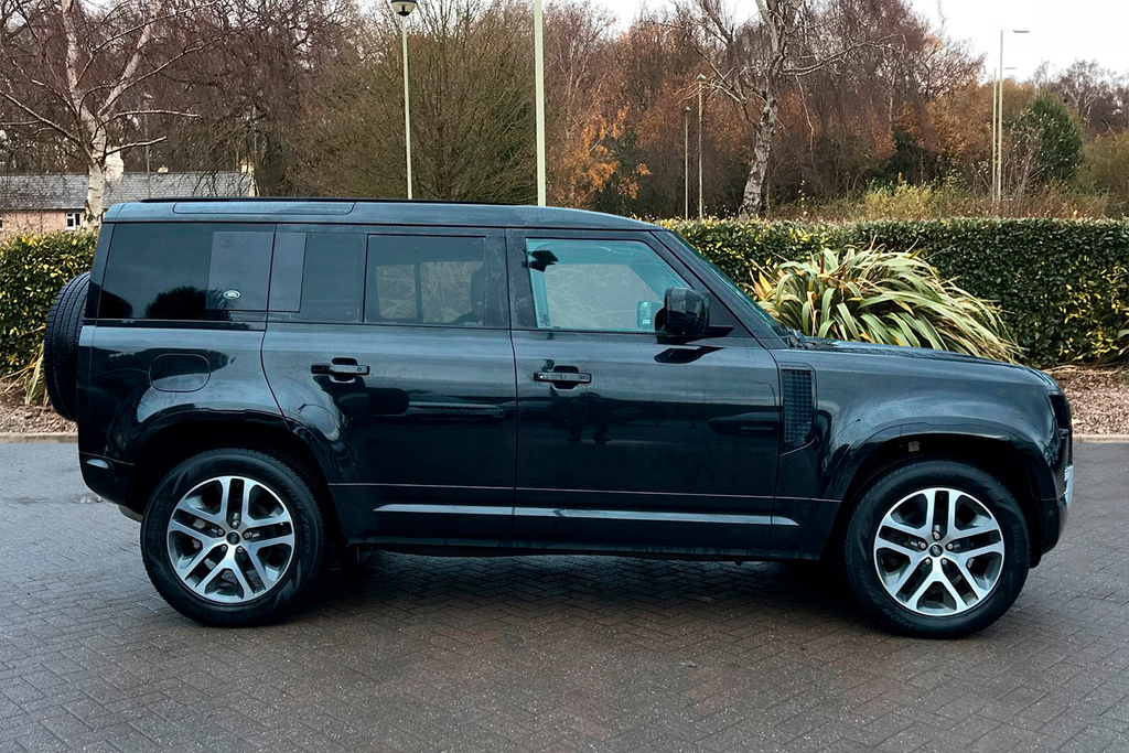 Land Rover Defender D250 Xs Edition SC72HNL Black #5