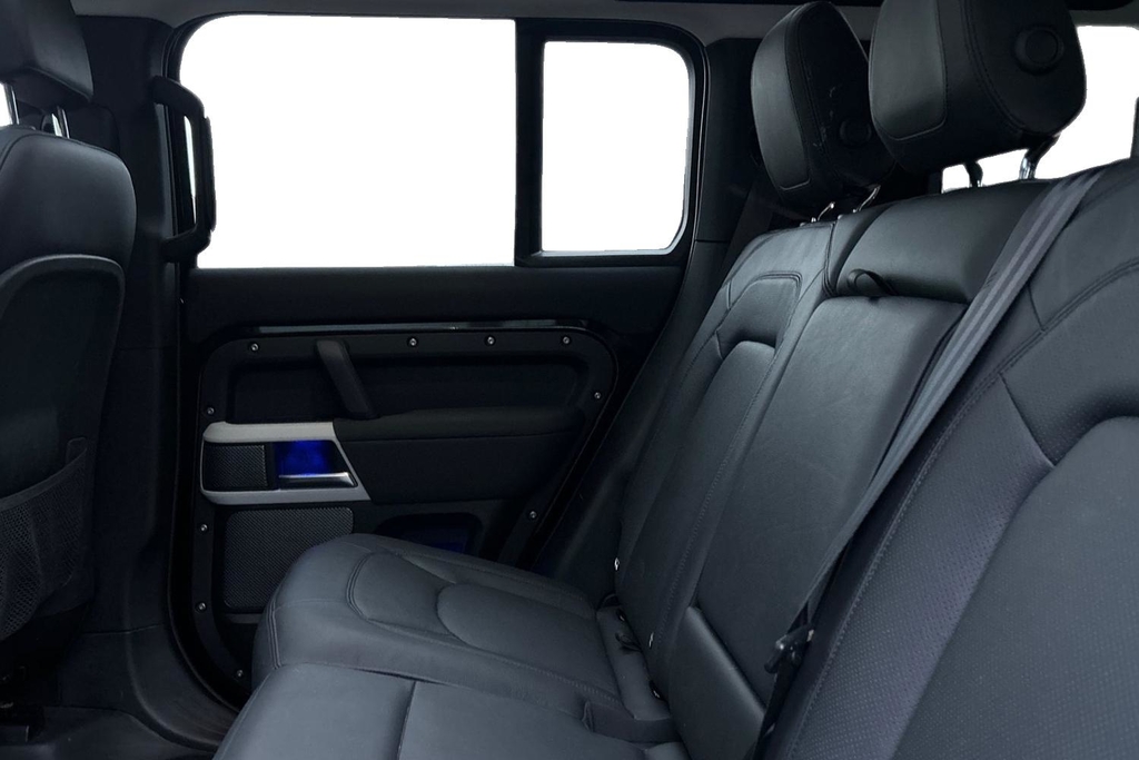 Land Rover Defender D250 Xs Edition SC72HNL Black #4