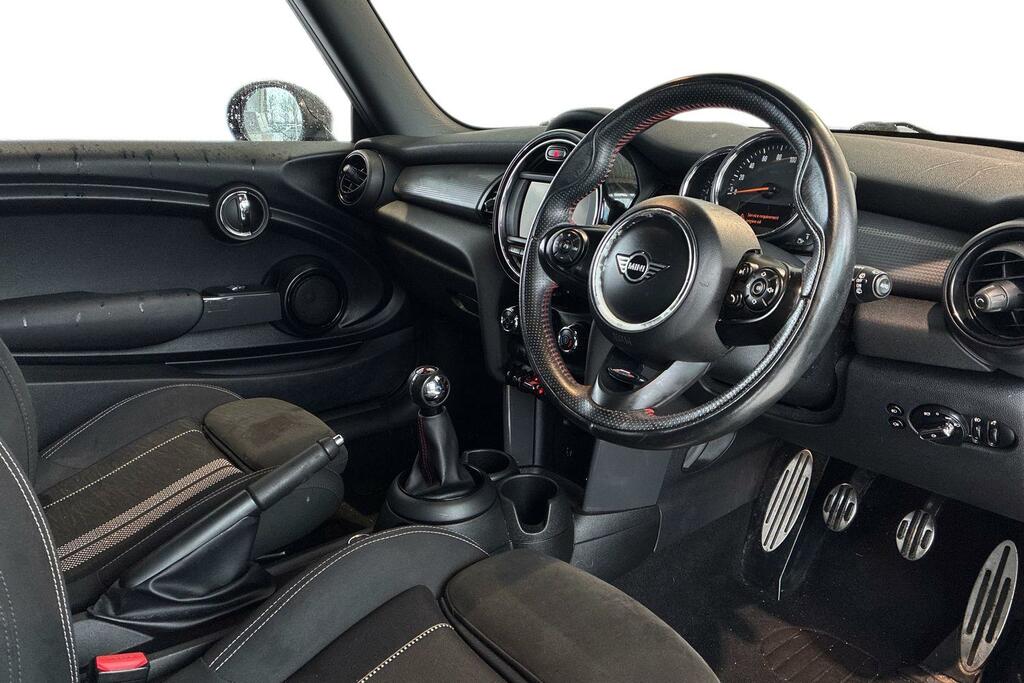 Mini Hatch 1.5 Cooper Sport Back Euro 6 S SY19RWV Black #6