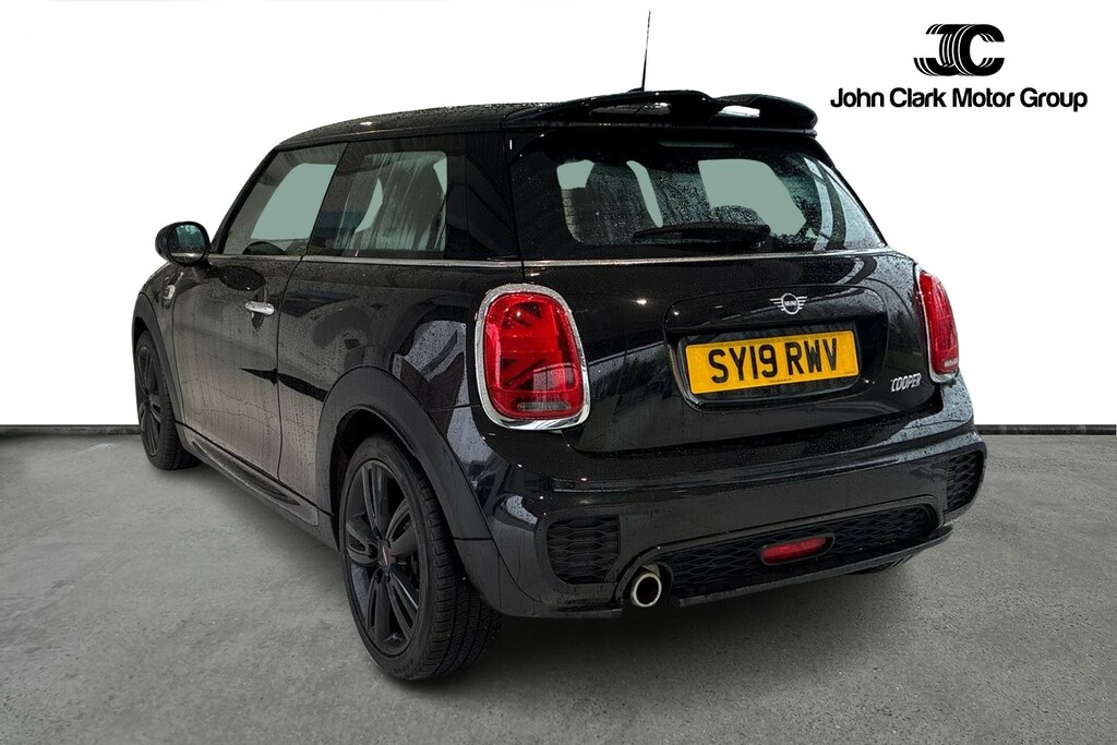 Mini Hatch 1.5 Cooper Sport Back Euro 6 S SY19RWV Black #2