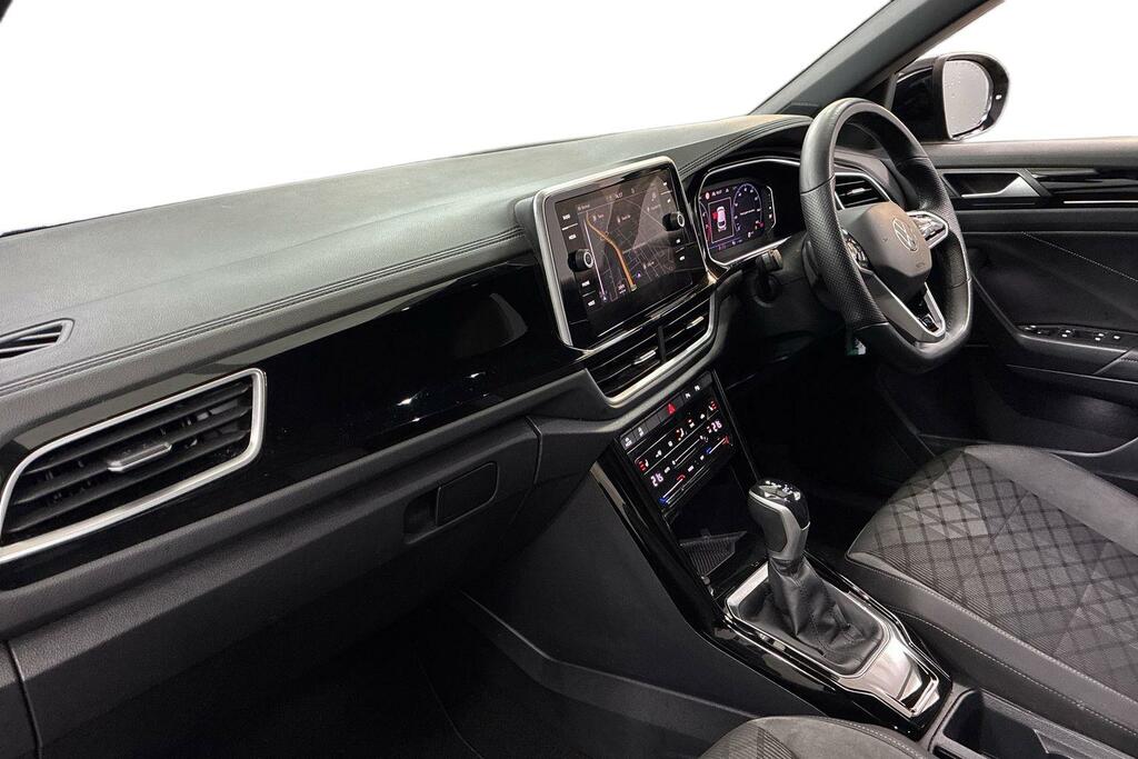 Volkswagen T-Roc 1.5 Tsi R-line Dsg LV72ZWX Black #2